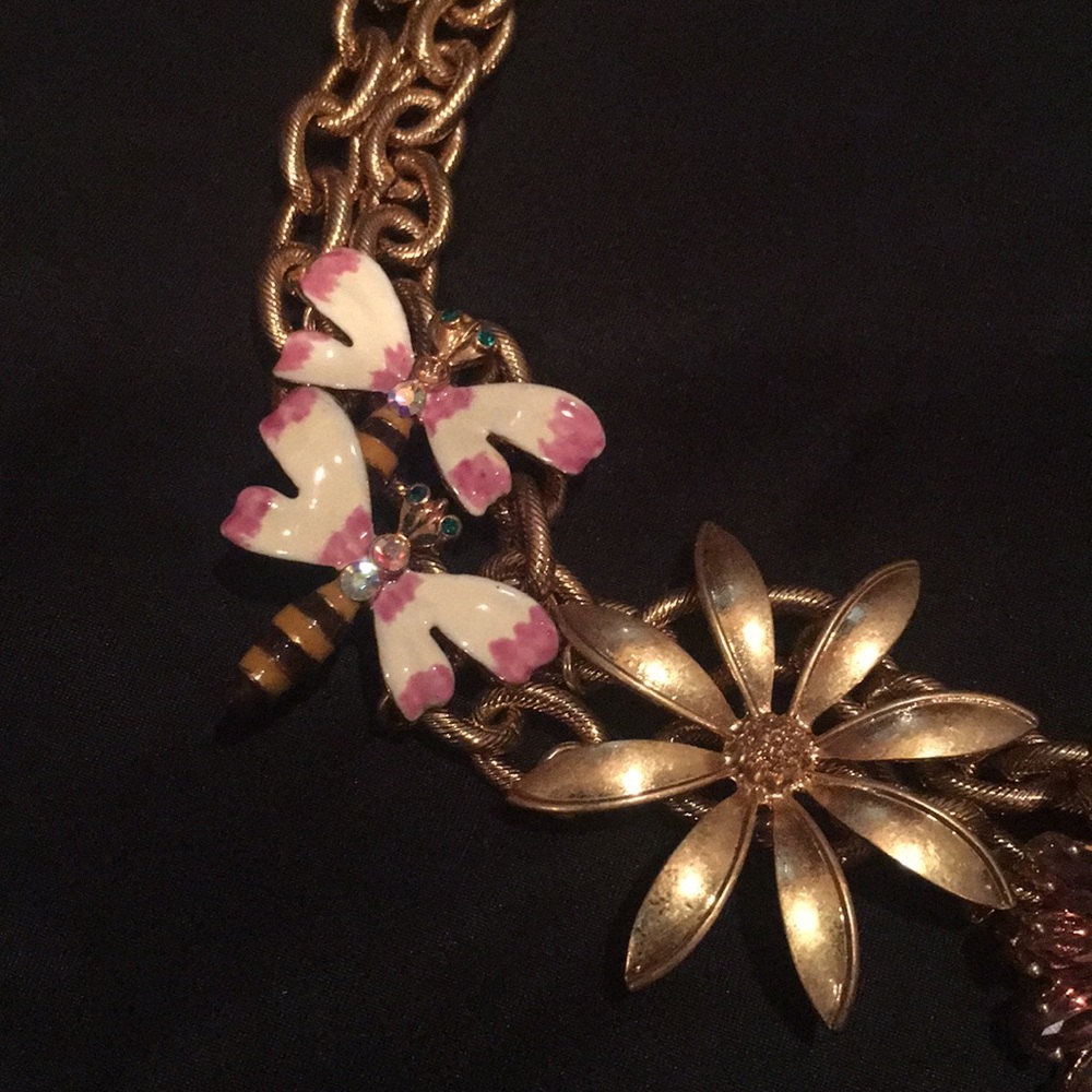 Stunning statement piece!! - Picture 2 of 4